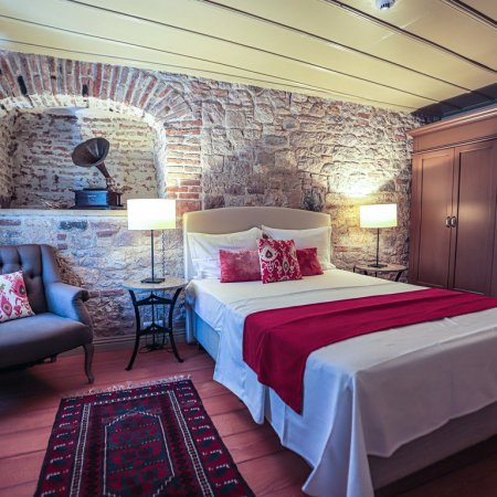Standard-Double-Room (5).jpg